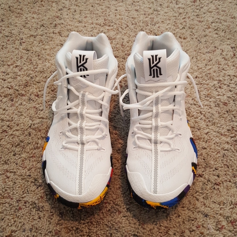 Kyrie Irving 4 March Madness